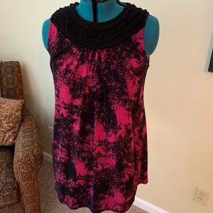 Sleeveless tunic top